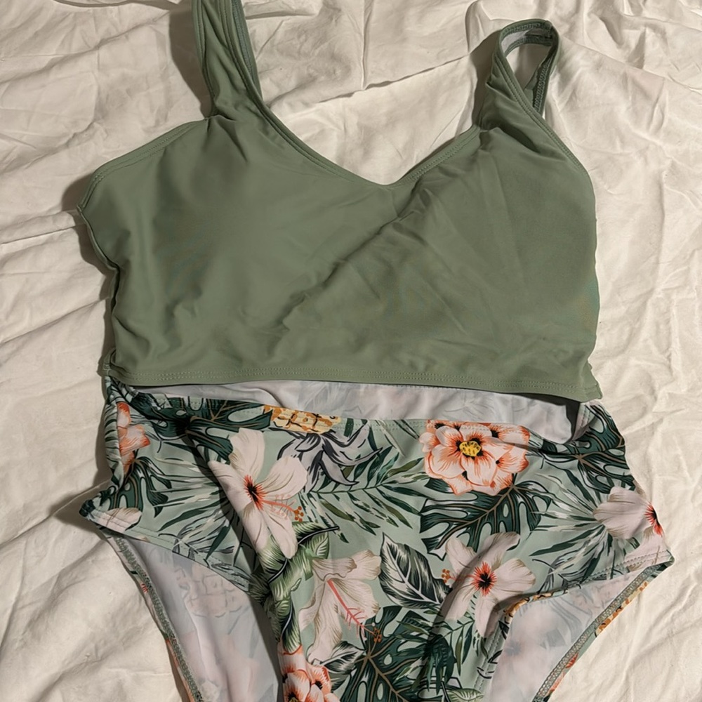 One piece bathing suit